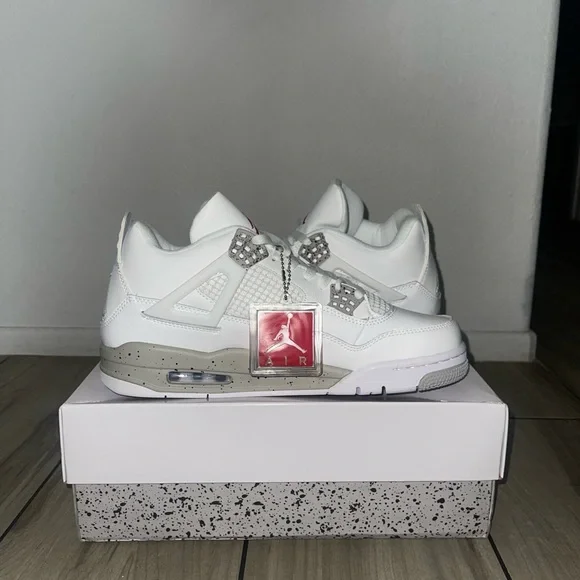 Mens Jordan 4 “White Oreo” - Size 11 - Picture 2 of 6